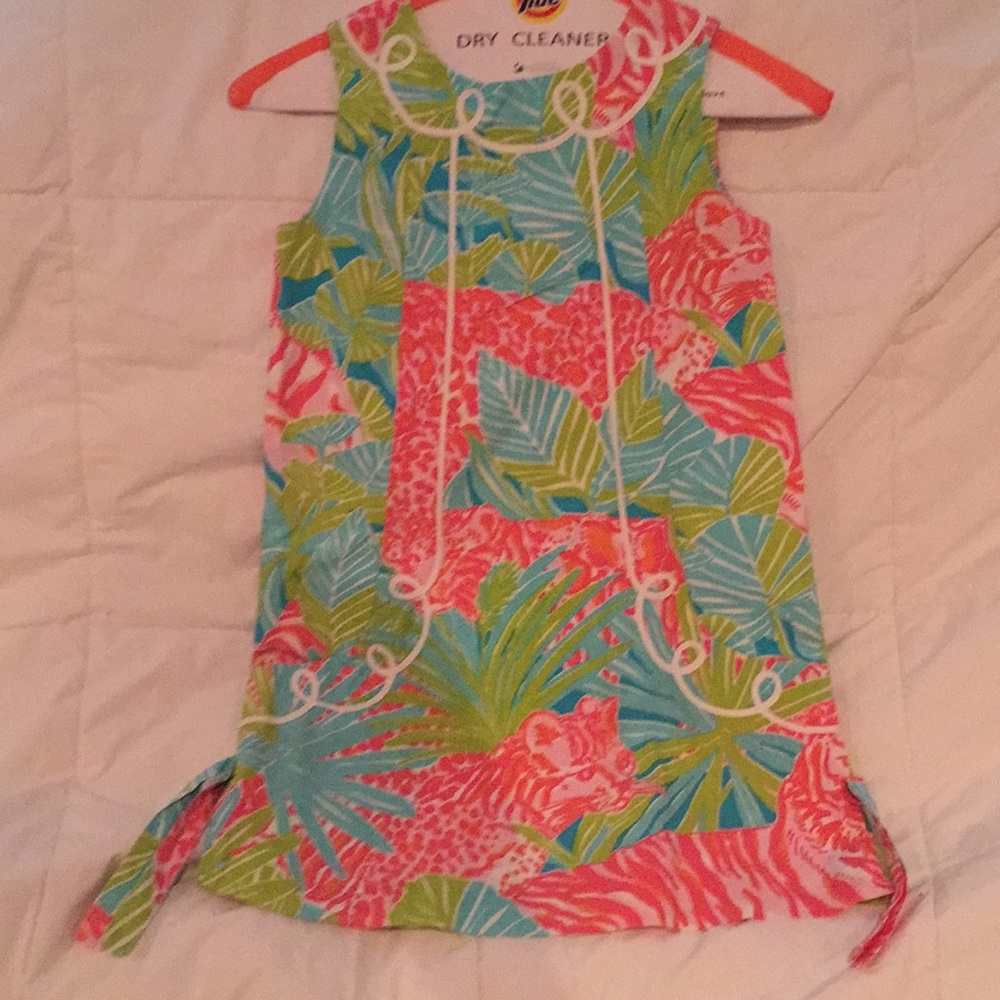 Girls dress